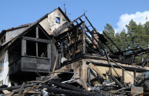 Burning down house to prevent spouse from getting it