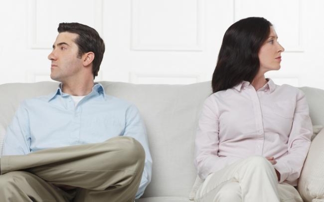 wife-throws-up-in-court